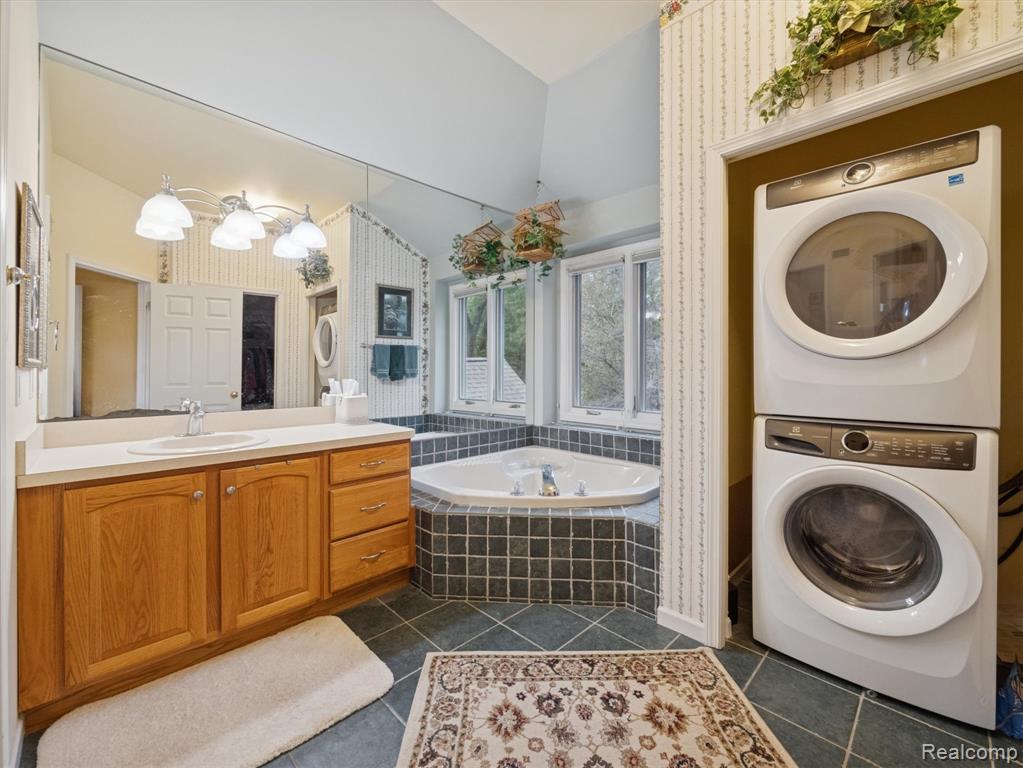 16184 Pine Lake Forest Drive, Linden, MI 48451 — Photo 31