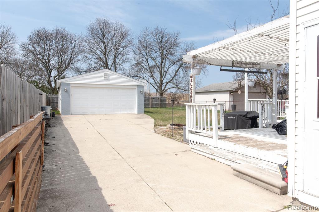 4411 BRIARWOOD Avenue, Royal Oak, MI 48073 — Photo 23