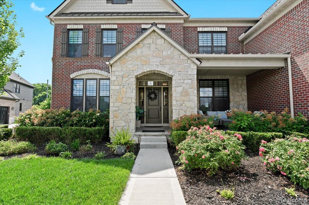 47695 Wales Court, Novi, MI 48167 — Photo 2