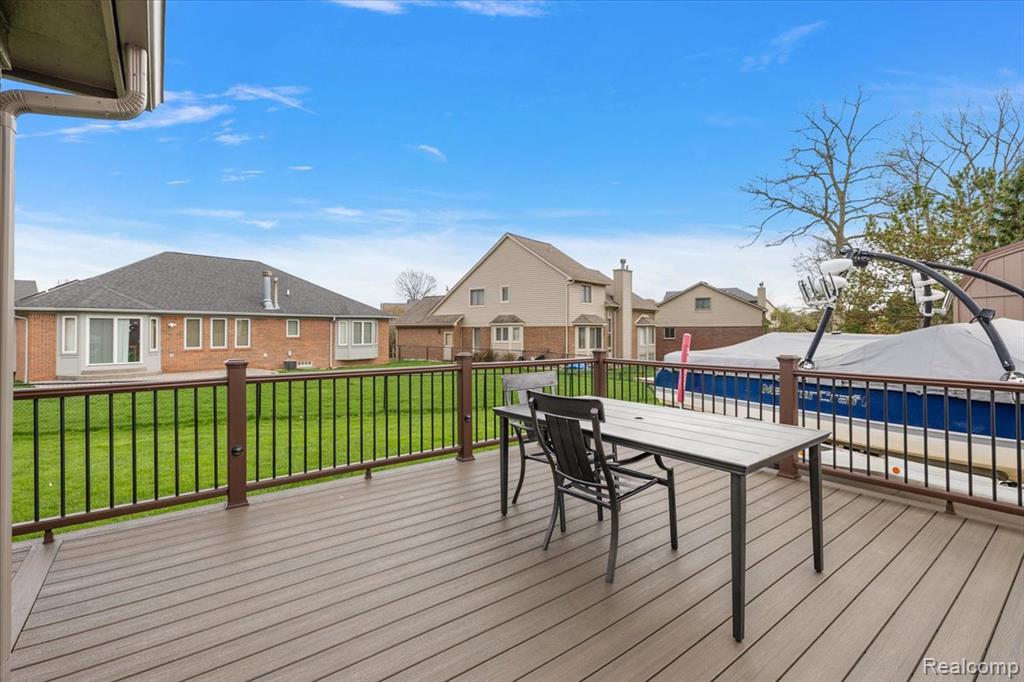 35526 Brooke Circle, New Baltimore, MI 48047 — Photo 38