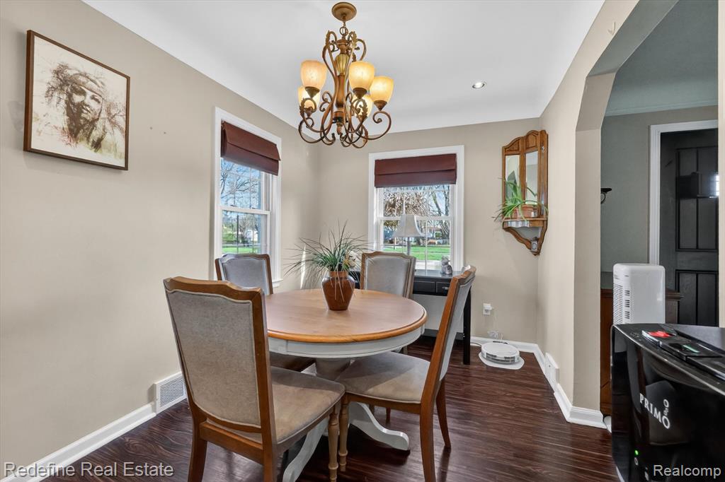 33124 Marquette Street, Garden City, MI — Photo 10