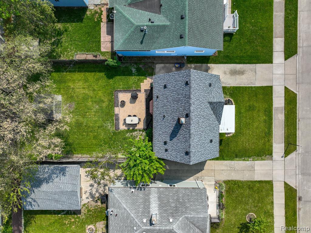 620 W KALAMA Avenue, Madison Heights, MI 48071 — Photo 21
