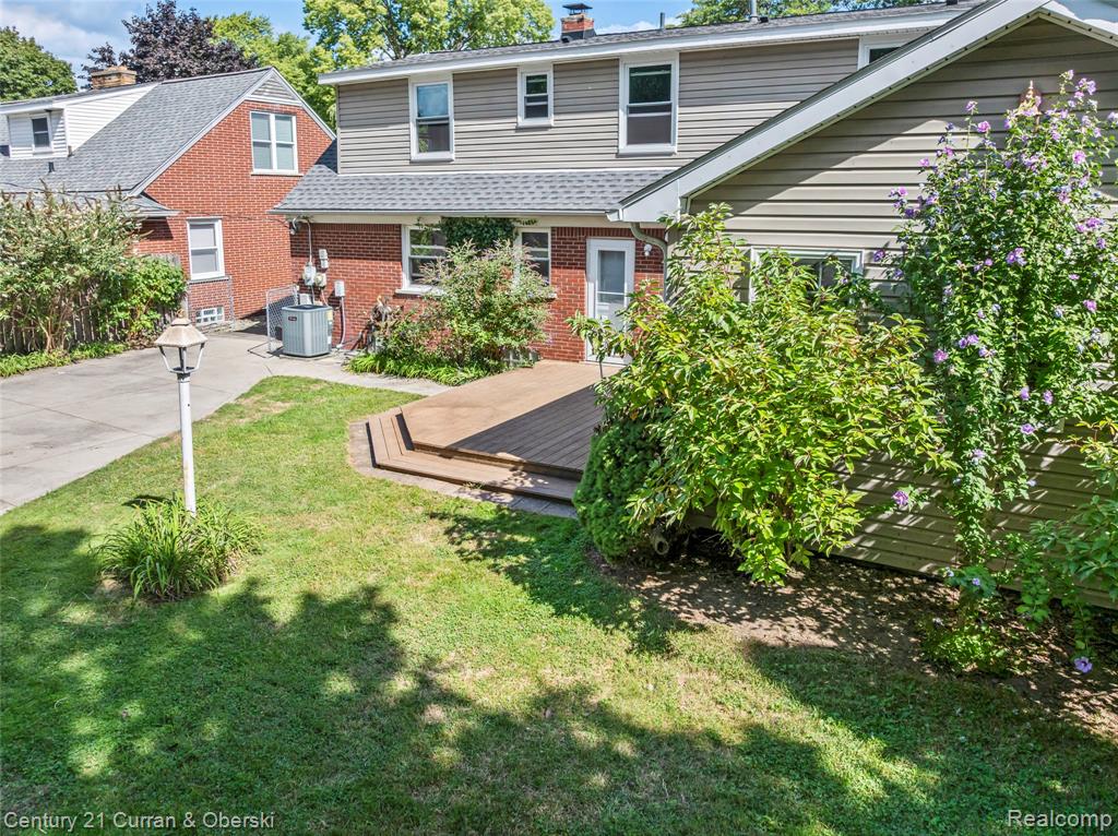 505 Hollywood Avenue, Grosse Pointe Woods, MI 48236 — Photo 34