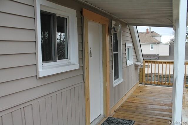 876 Vinewood Street, Wyandotte, MI 48192 — Photo 37