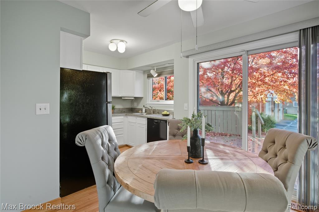 2846 Bombridge Court, Ann Arbor, MI 48104 — Photo 11