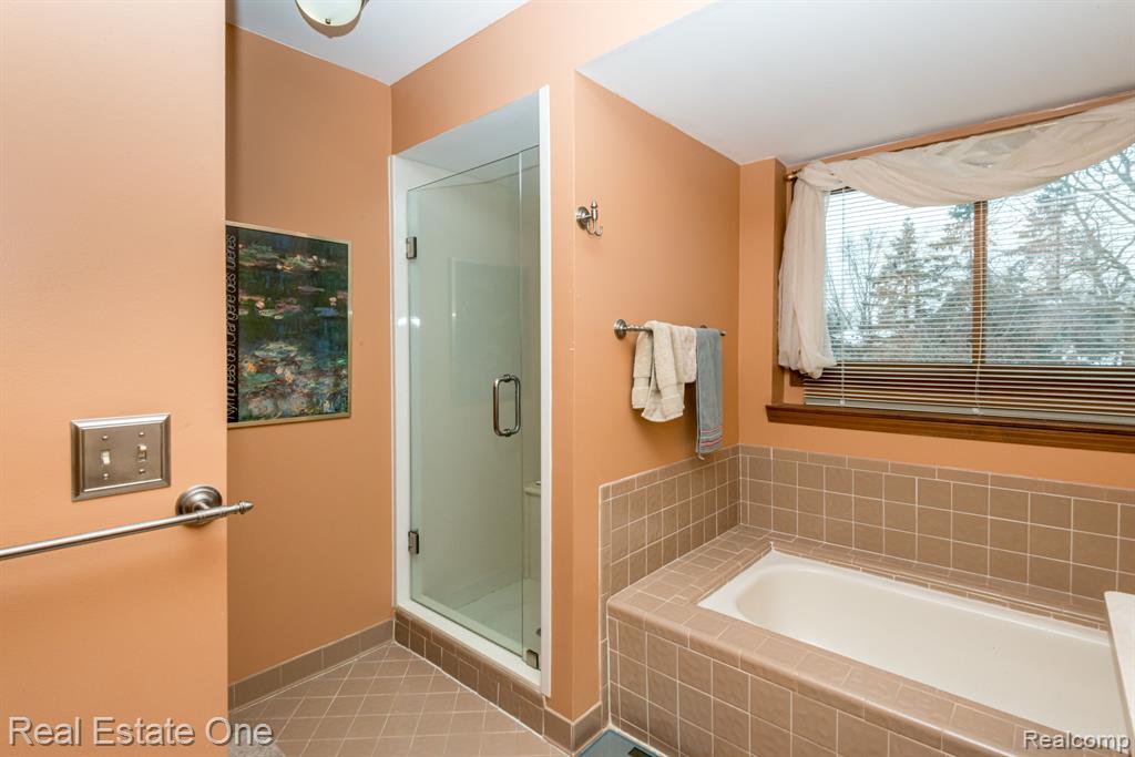 41344 Beacon Road, Novi, MI — Photo 56