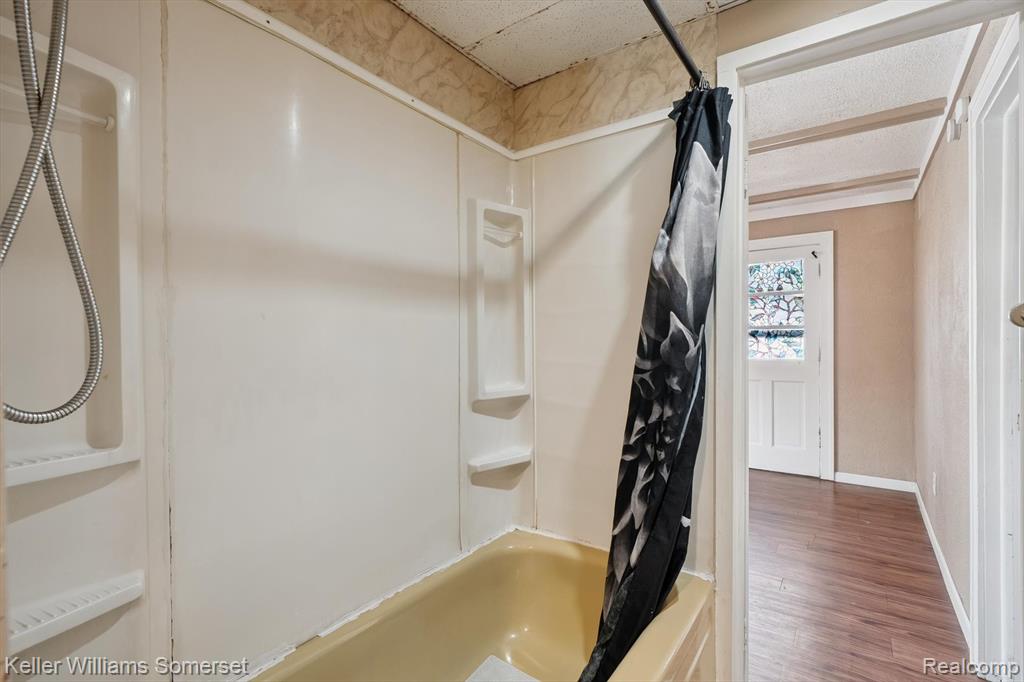 1511 E Harry Avenue, Hazel Park, MI 48030 — Photo 23