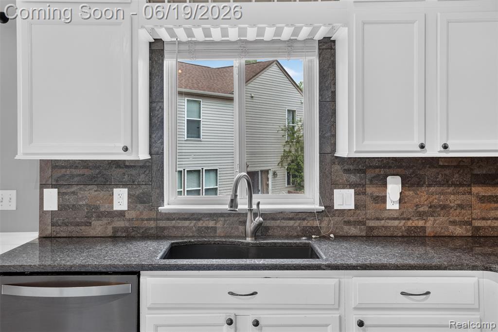 5001 Meadow Crest Circle, Holly, MI 48442 — Photo 14