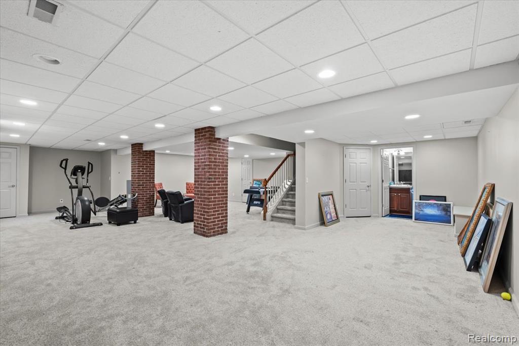 49499 Great Falls Road, Canton, MI 48188 — Photo 32