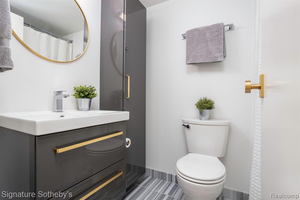 600 W Brown Street, 301, Birmingham, MI 48009 — Photo 19