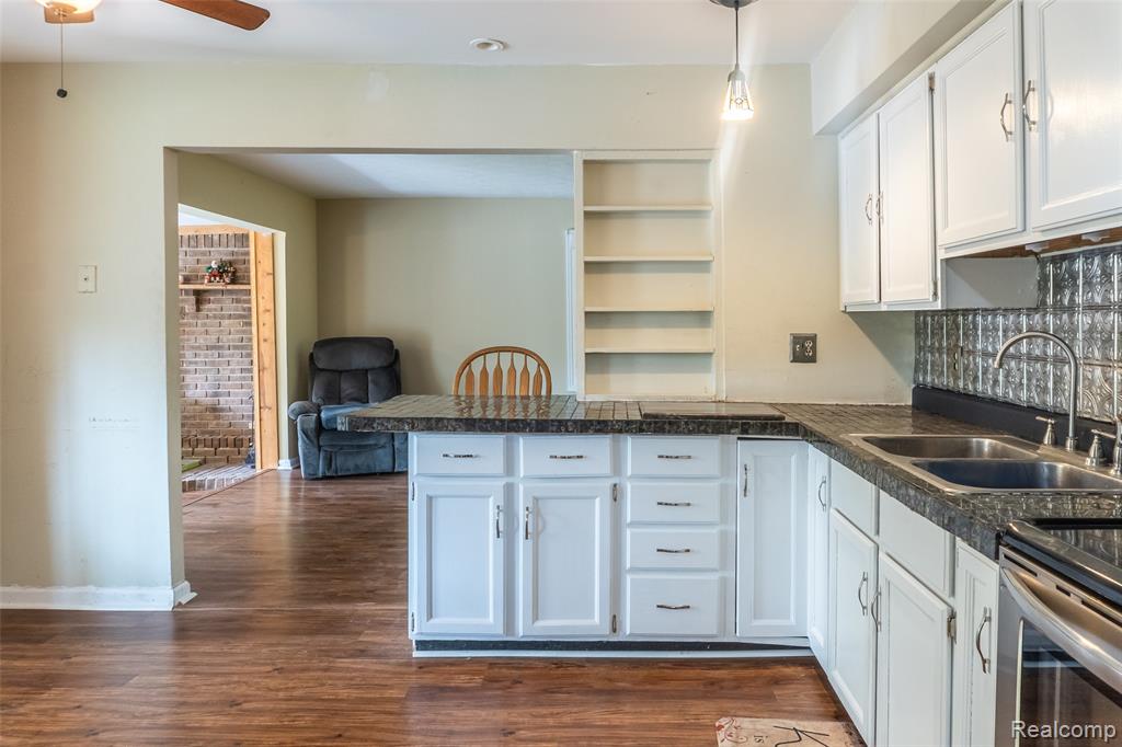11388 Sunset Boulevard, Pinckney, MI 48169 — Photo 9
