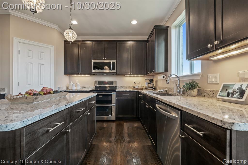 50499 Cottonwood Court, Plymouth, MI 48170 — Photo 13