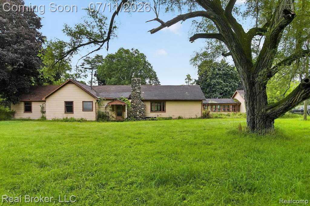 27483 Pontiac Trail, South Lyon, MI 48178 — Photo 4