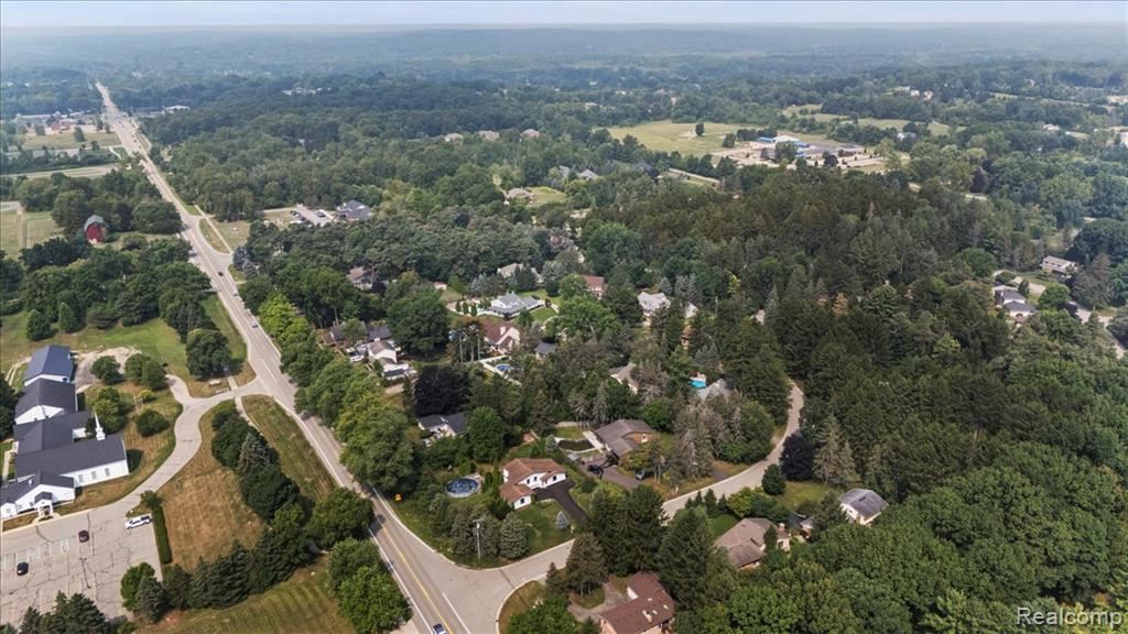 7871 Caberfae Trail, Clarkston, MI 48348 — Photo 58