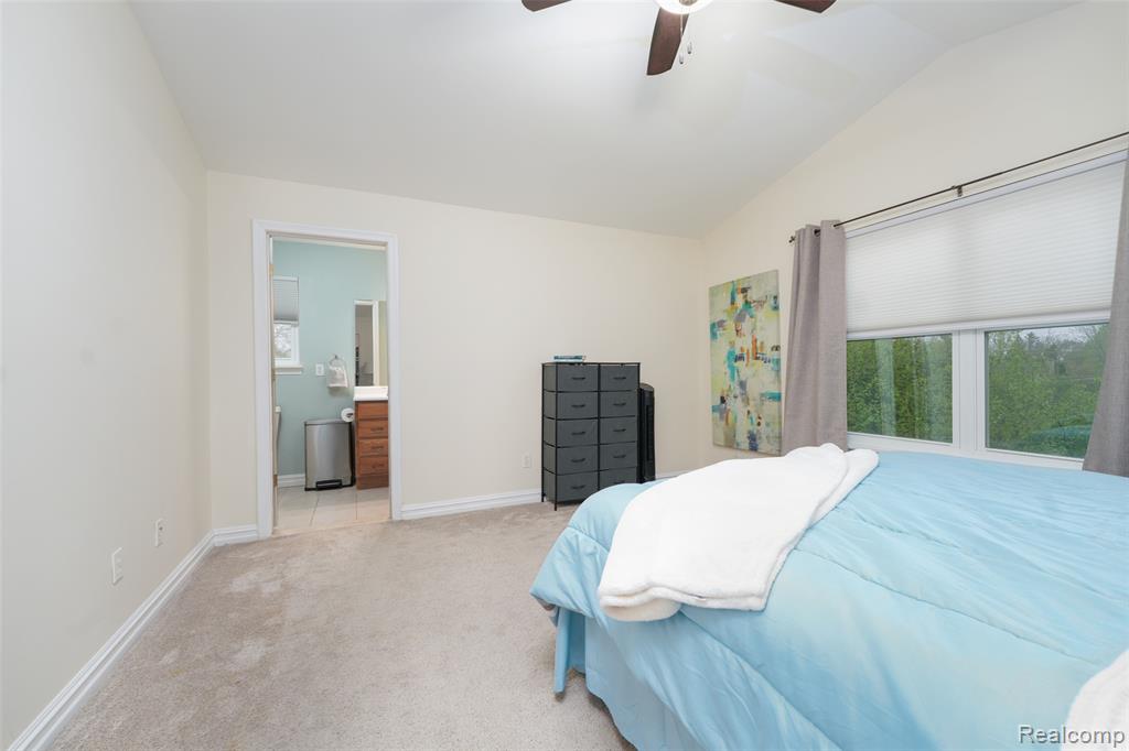 25929 Clark, Novi, MI — Photo 23