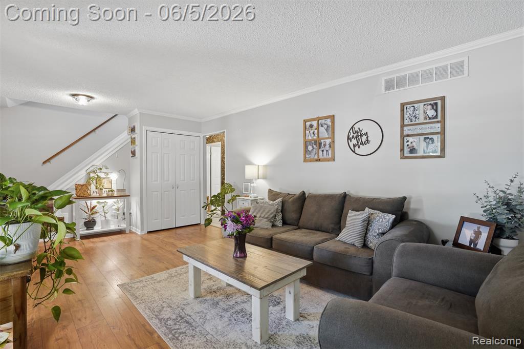 16128 Touraine Drive, Clinton Twp, MI 48038 — Photo 4
