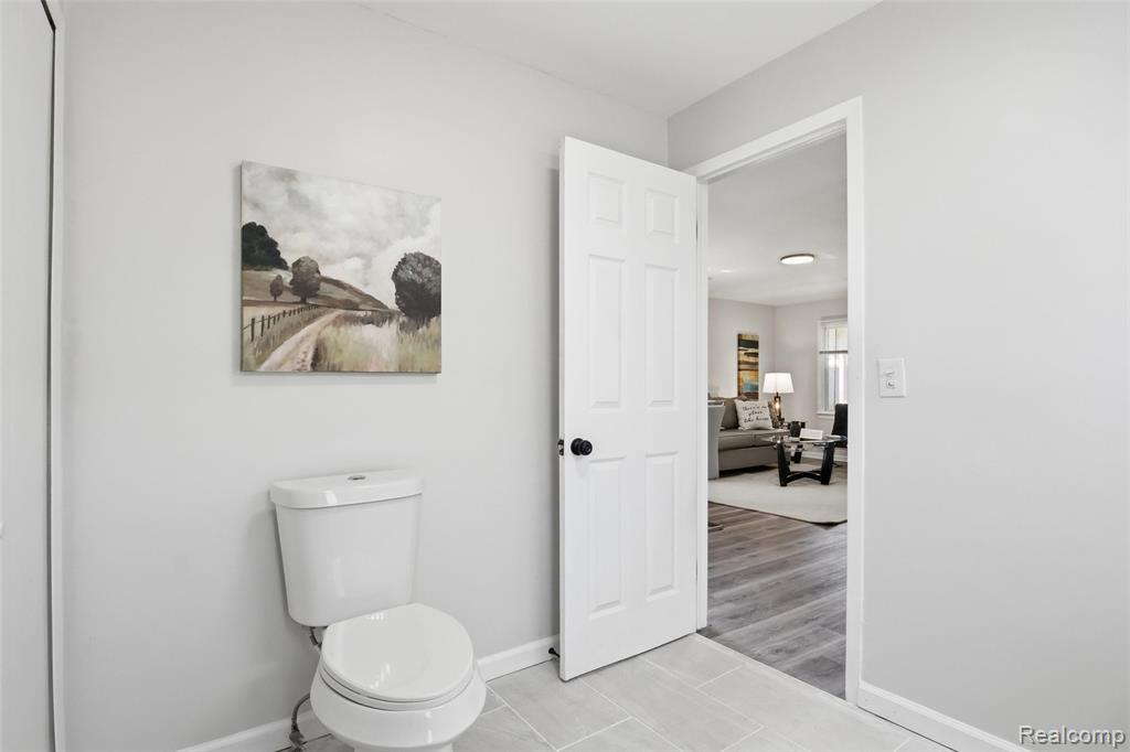 22401 Monterey Drive, Woodhaven, MI 48183 — Photo 24