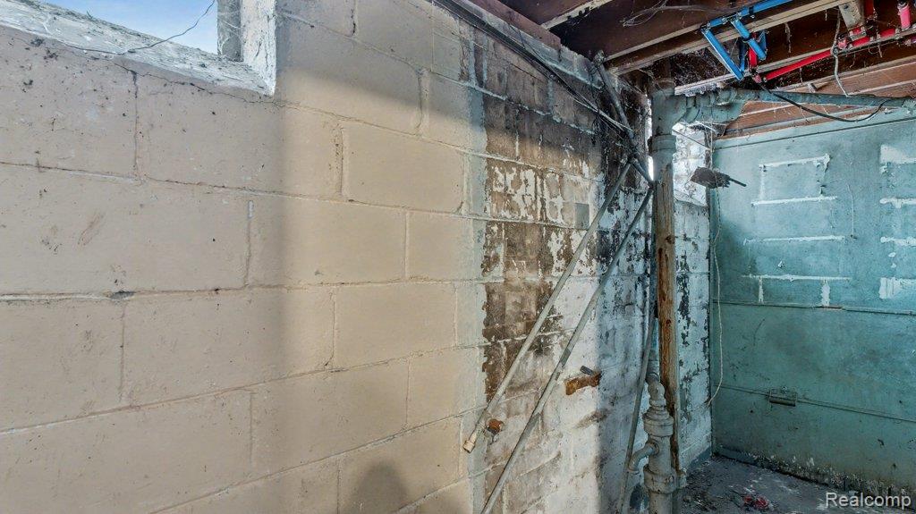 5818 Beaconsfield Street, Detroit, MI 48224 — Photo 24