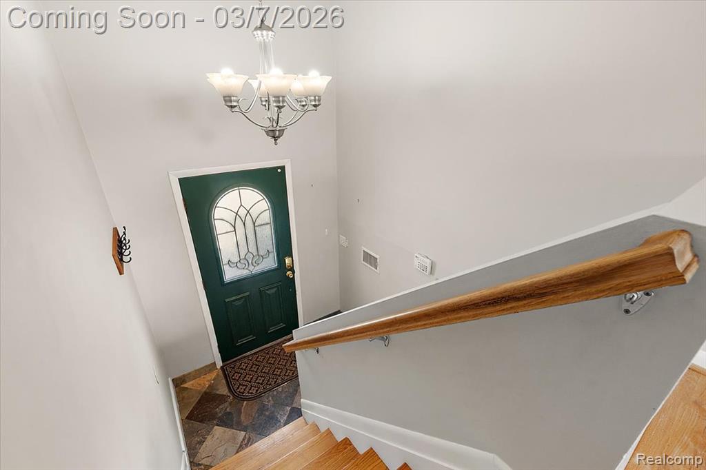 608 Amelia Avenue, Royal Oak, MI 48073 — Photo 4