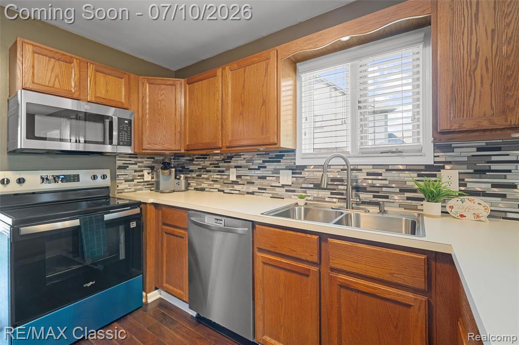 42027 Saratoga Circle, Canton, MI 48187 — Photo 15