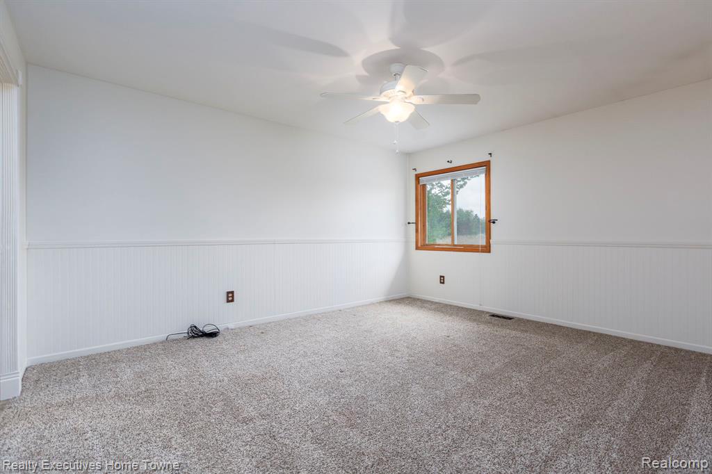 1041 Mackie Road, Almont, MI 48003 — Photo 34