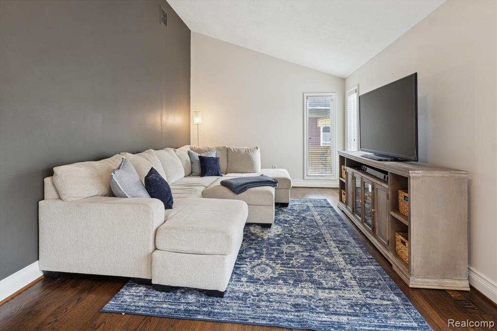 201 Pleasant Street, Romeo, MI 48065 — Photo 16