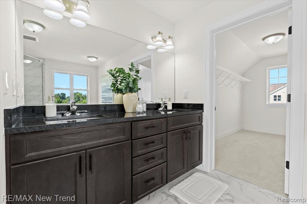 2406 Madison Street, Wixom, MI 48393 — Photo 18