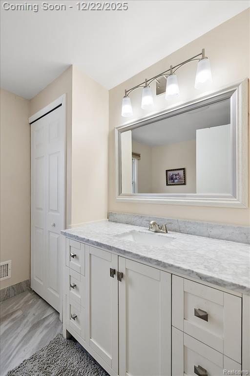 4250 Greenstown Drive, West Bloomfield, MI 48323 — Photo 41