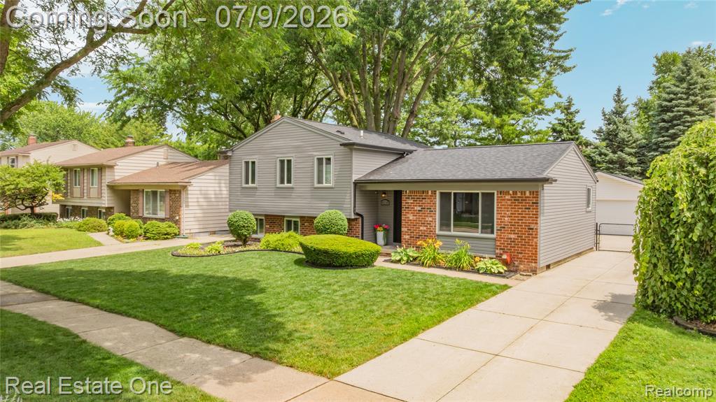 42118 Villanova Drive, Sterling Heights, MI 48313 — Photo 2