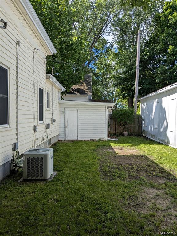 300 Bristol Street S, Almont, MI 48003 — Photo 8