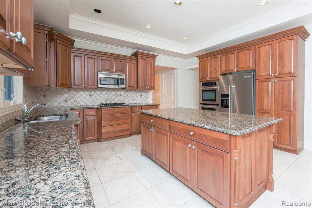 52221 Chickadee, Shelby Twp, MI 48315 — Photo 53