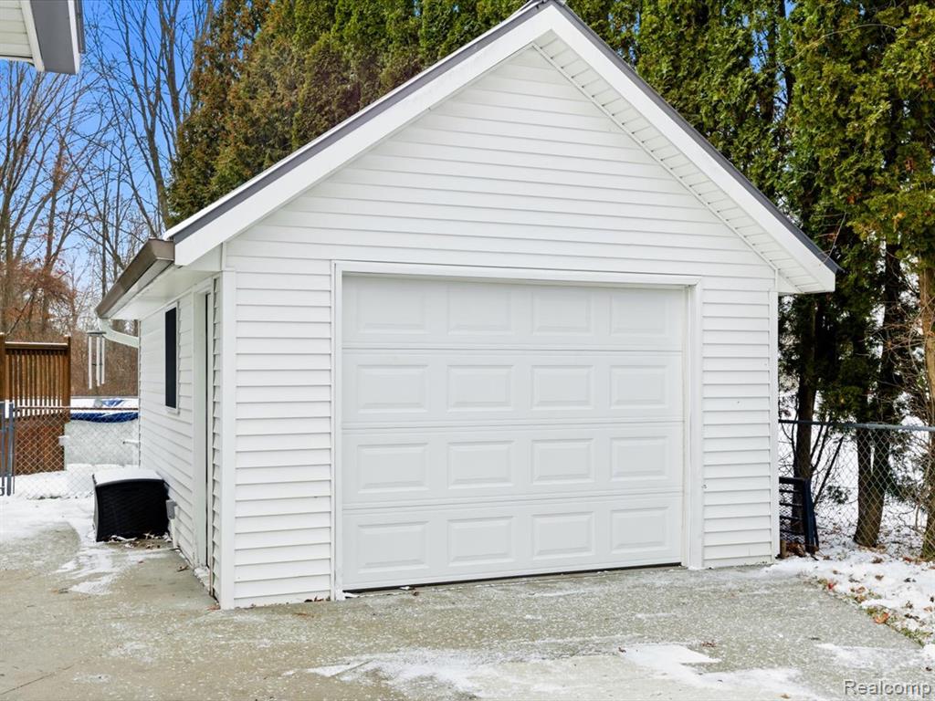 242 Forest Lane, Marysville, MI 48040 — Photo 38