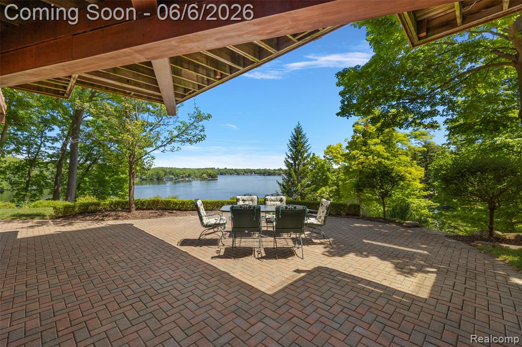 781 Windy Fields Court, Leonard, MI 48367 — Photo 12