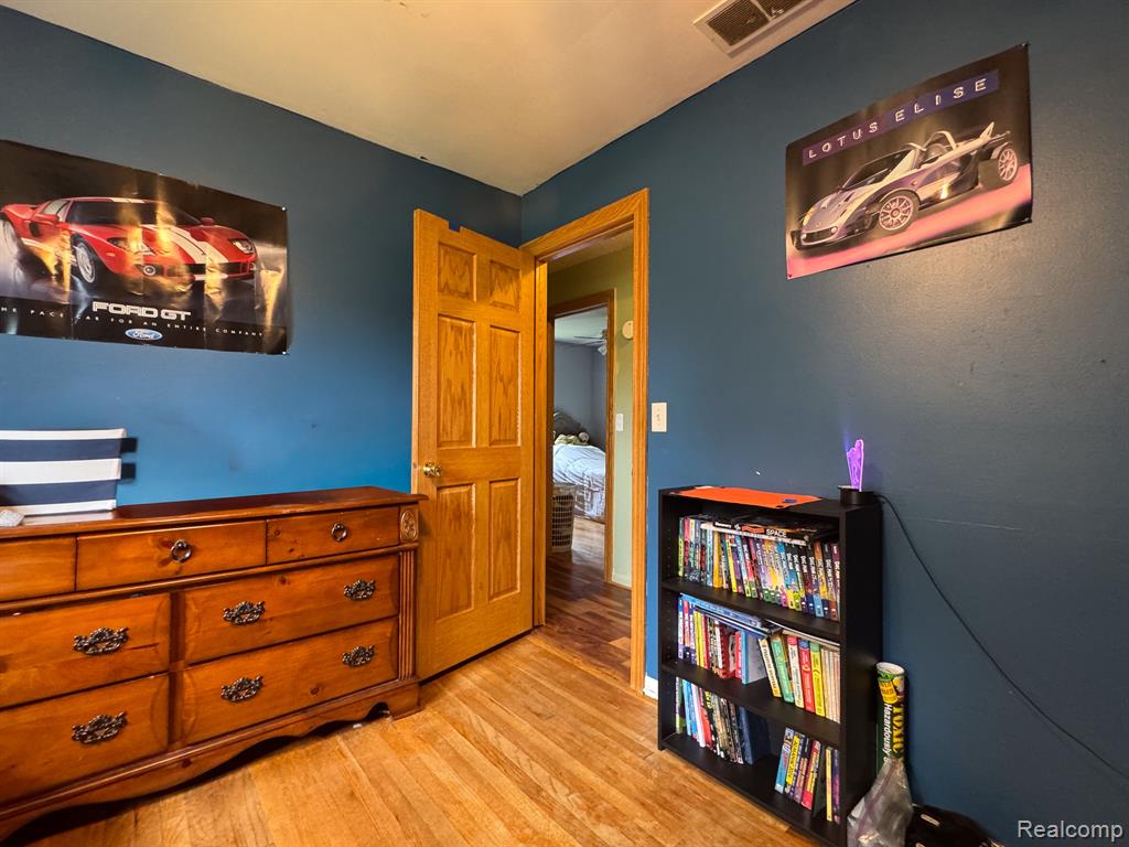 46030 Huling Street, Utica, MI 48317 — Photo 16