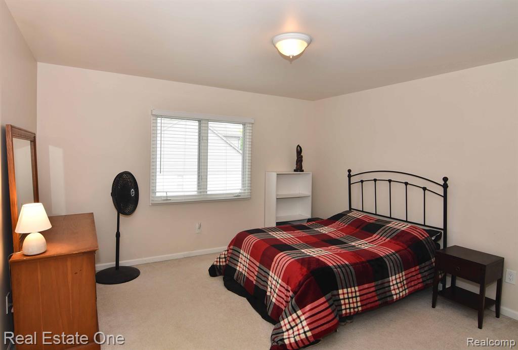 42388 Shulock Drive, Clinton Twp, MI 48038 — Photo 26