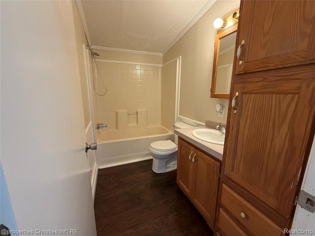 45869 Bonaventure Drive, Macomb, MI 48044 — Photo 19