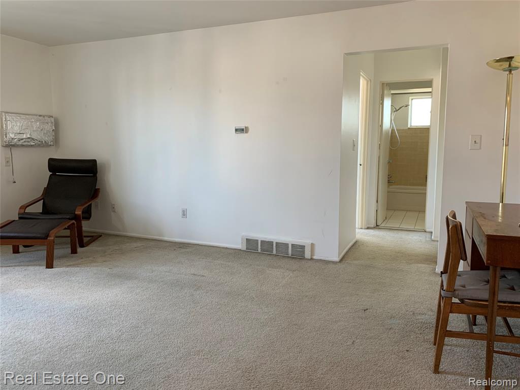 4810 Briarwood Avenue, Royal Oak, MI 48073 — Photo 7