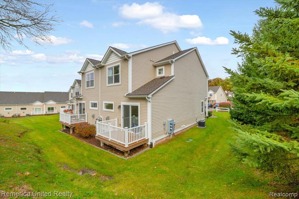5908 Woodruff View Drive, Brighton, MI 48116 — Photo 31