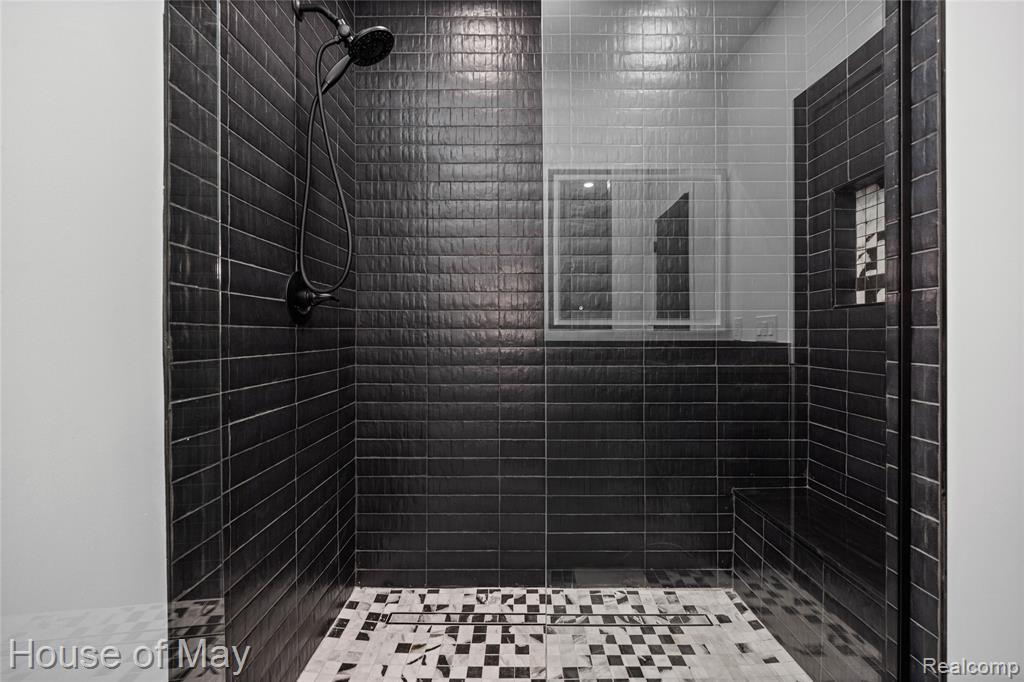 10890 Hillway Drive, White Lake, MI — Photo 36