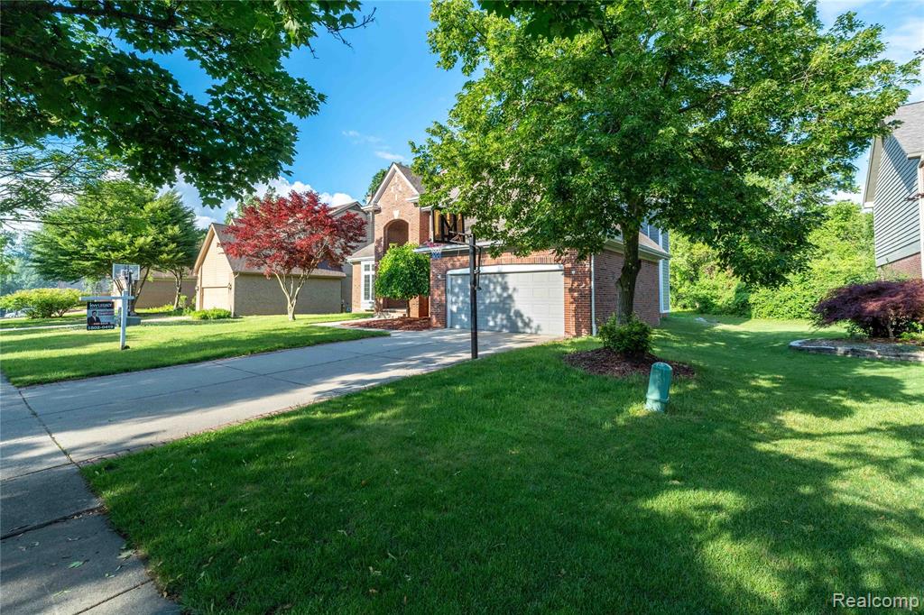 7386 Woodlore Drive, West Bloomfield, MI 48323 — Photo 42