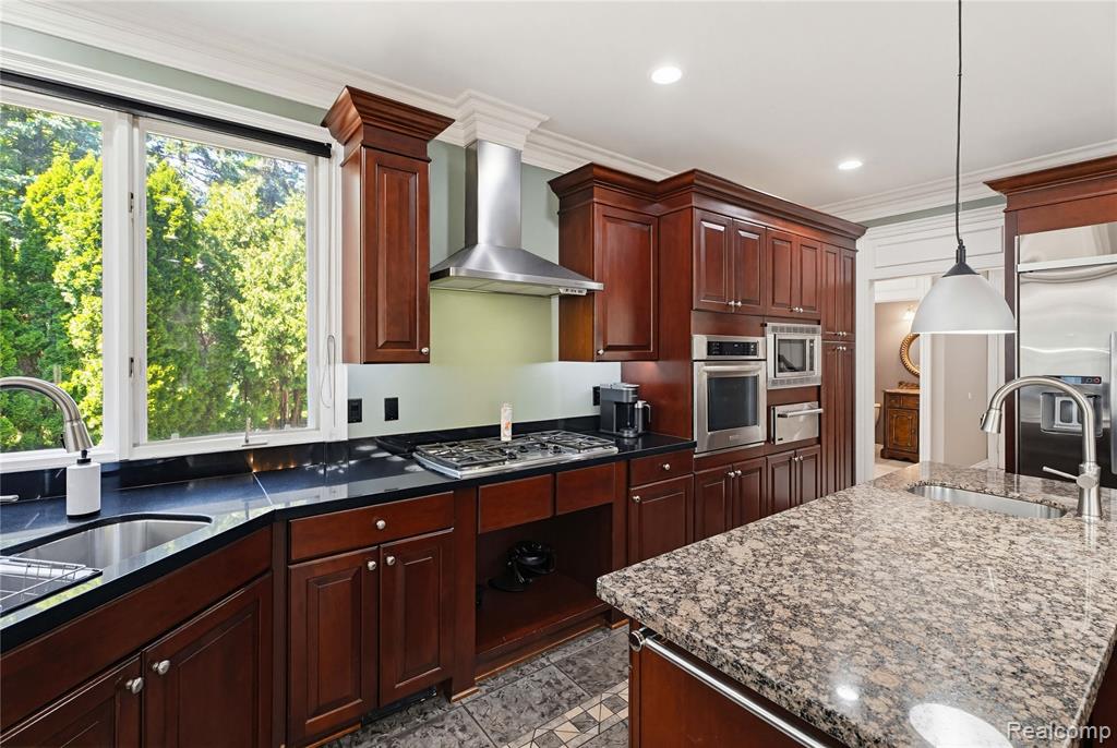 5173 Serena Drive, Troy, MI 48098 — Photo 33