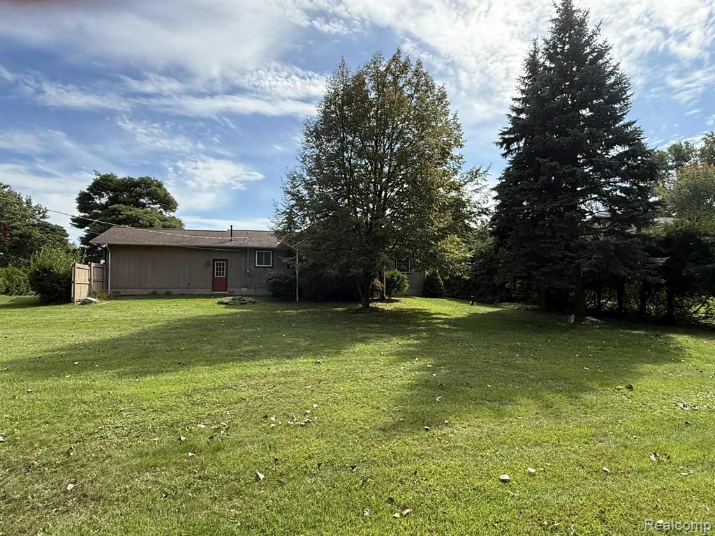 957 Linda Street, Bad Axe, MI 48413 — Photo 16