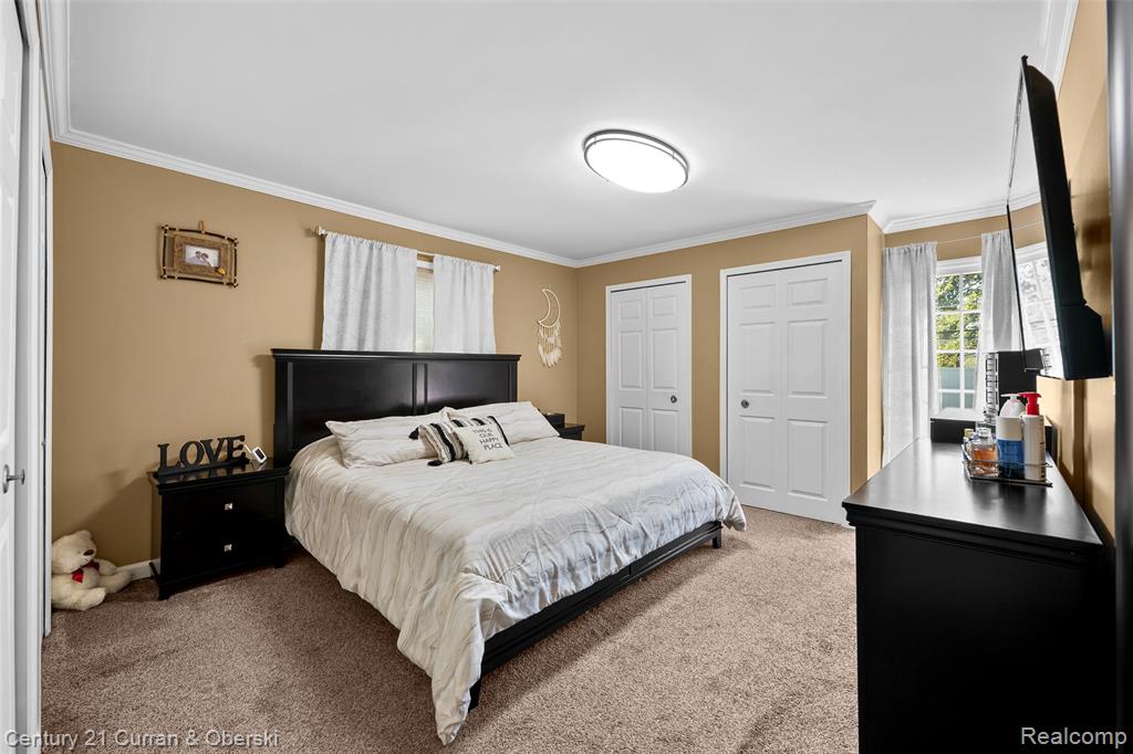 26331 Hass Street, Dearborn Heights, MI 48127 — Photo 19
