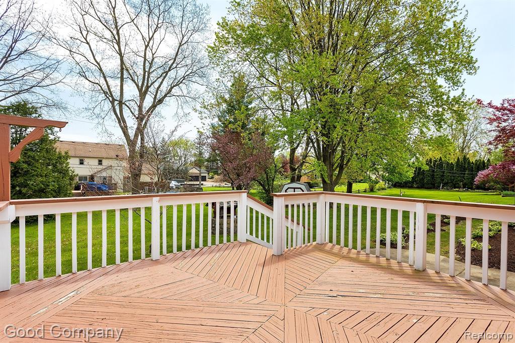 53258 BANCROFT Drive, Shelby Twp, MI 48316 — Photo 39