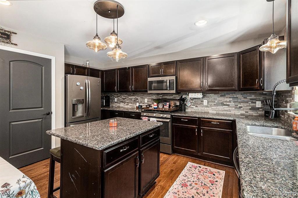 37459 Dianne Lane, New Boston, MI 48164 — Photo 5