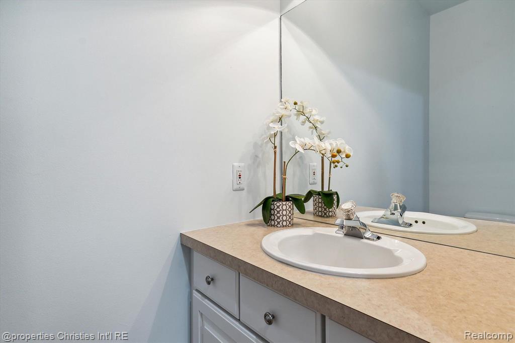47196 MERION Circle, Northville, MI 48168 — Photo 33