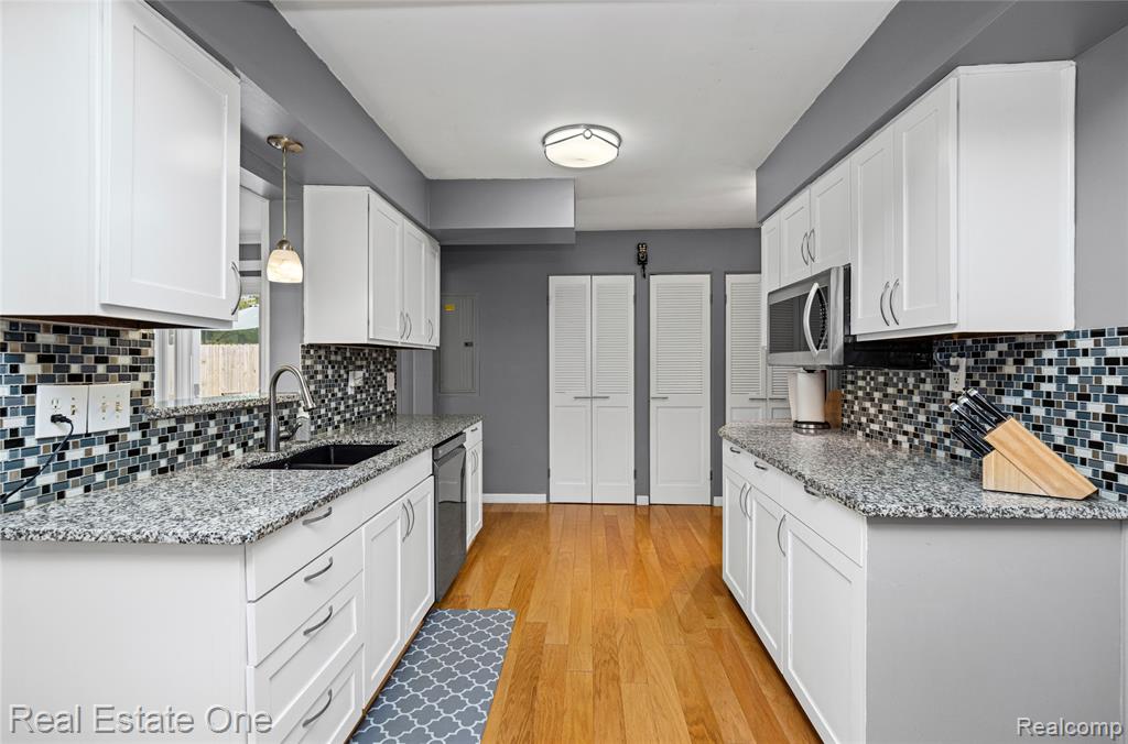 2262 Kohler Street, Waterford, MI 48329 — Photo 19