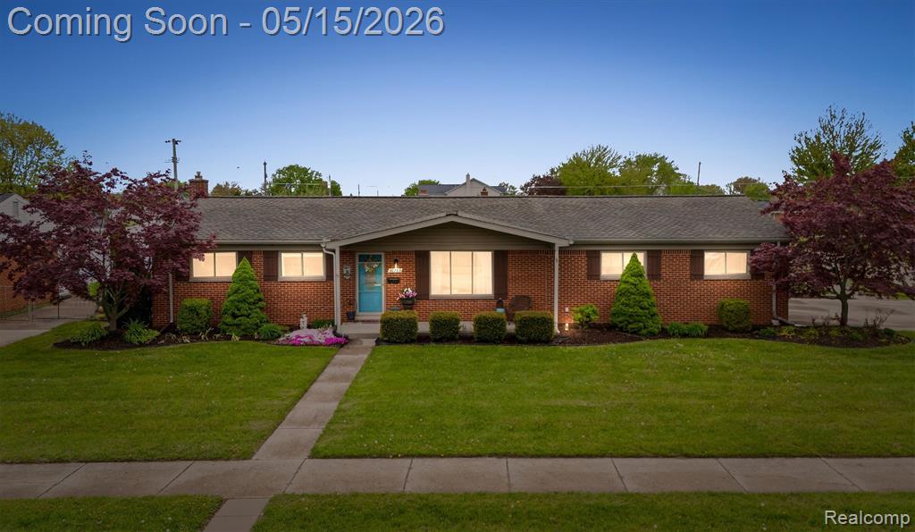 40769 Flagstaff Drive, Sterling Heights, MI 48313 — Photo 5