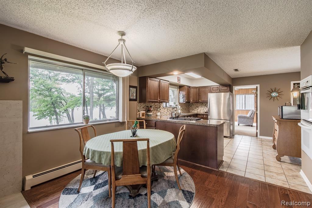 63 Lakeview Drive, Oxford, MI 48370 — Photo 8