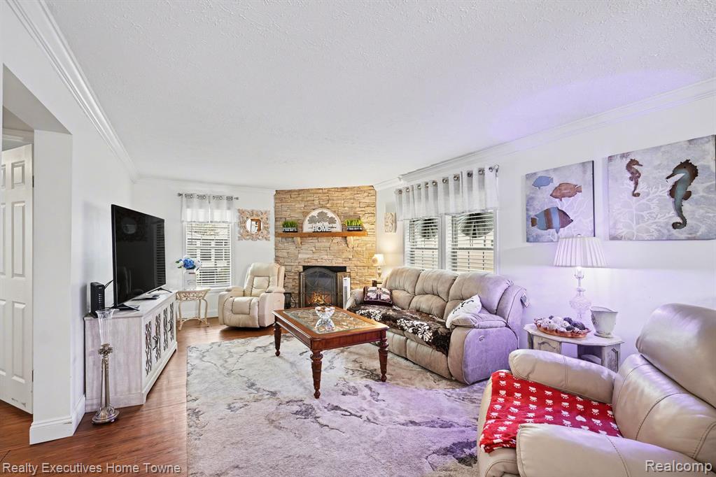 46229 Worlington Dr, Macomb, MI 48044 — Photo 13